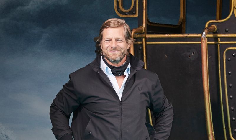 "Sebastian hat mich in jugendlicher Frische und mit dem besseren Aussehen schon jetzt geschlagen", meint Henning Baum. Doch darf man ihm wirklich über den Weg trauen?