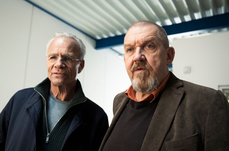 Max Ballauf (Klaus J. Behrendt) und Freddy Schenk (Dietmar Bär) ermitteln im "Tatort: Showtime" in und hinter den Kulissen der legendären Kindersendung "Sachen und Lachen".