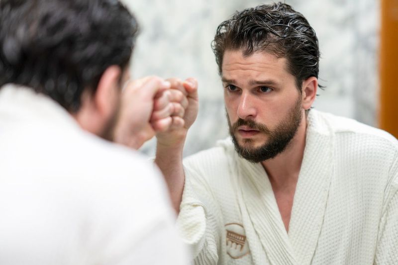 In der HBO-Serie "Industry" spielt Kit Harington einen unberechenbaren CEO.