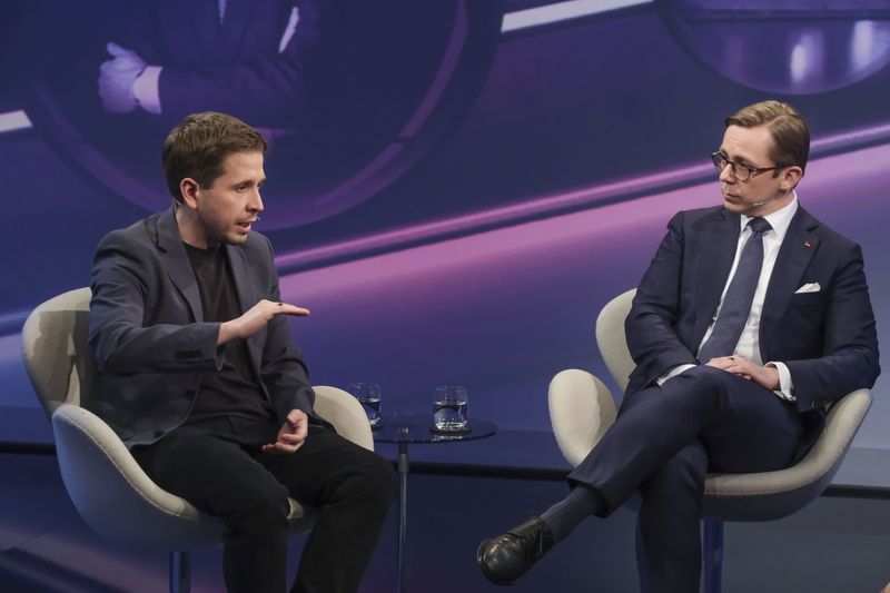 Beim Thema Benzinspreis einig: Kevin Kühnert (links) und Philipp Amthor.