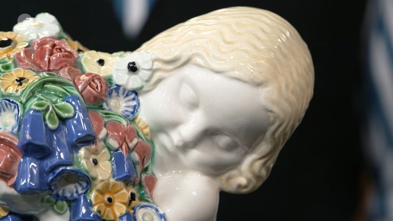 Christel und Roland hatten einen Jahreszeiten-Putto mitgebracht, der den bunten Frühling verkörperte. Bleibt die spannende Frage: Welcher Händler ließ sich vom Frühling verführen und zu welchem Preis?