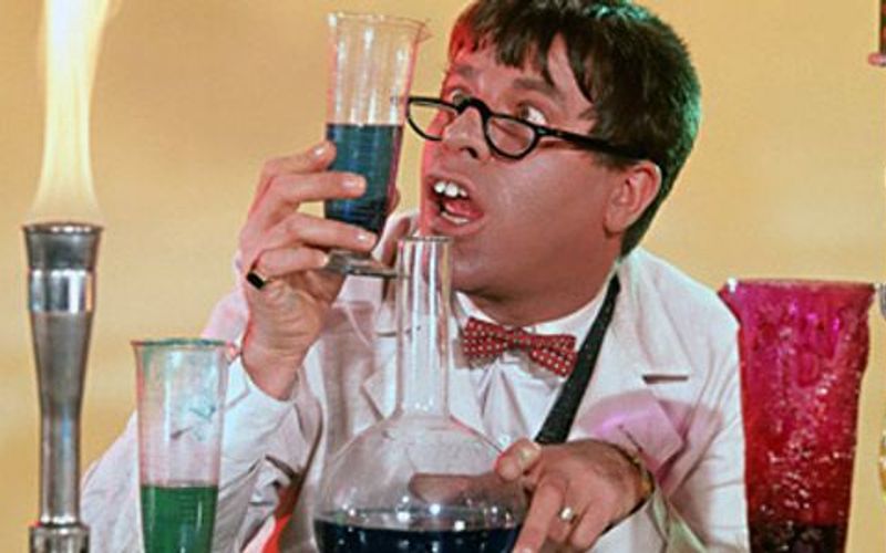 Er war "Aschenblödel", "Der verrückte Professor" (Bild) und "The King of Comedy": Der 2017 verstorbene Jerry Lewis wäre am 16. März 100 Jahre alt geworden. Anlass genug, einen Blick auf die größten Leinwandkomiker aller Zeiten zu werfen ... 