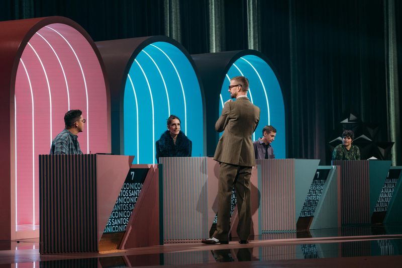 Immer einen lockeren Spruch auf den Lippen: Joko Winterscheidt, der (Noch-)Moderator seiner Show, pflegt einen offenherzigen Umgang mit seinen Gästen. Nur im Finale rächt sich das diesmal.