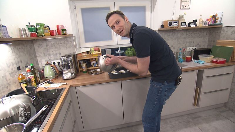 Hoffentlich gelingen Eugenio heute die Gemüsetörtchen - anders als die drei Male zuvor.
