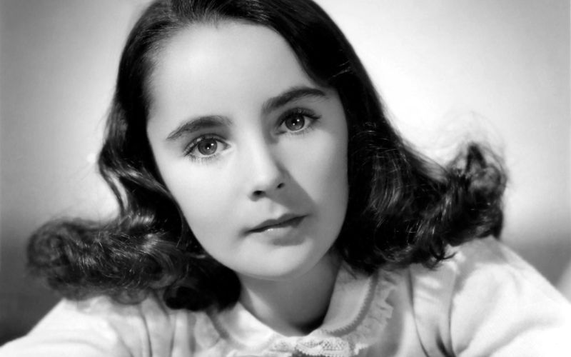 Im Film "There's One Born Every Minute" hatte die zehnjährige Elizabeth Taylor 1942 ihren ersten Auftritt.