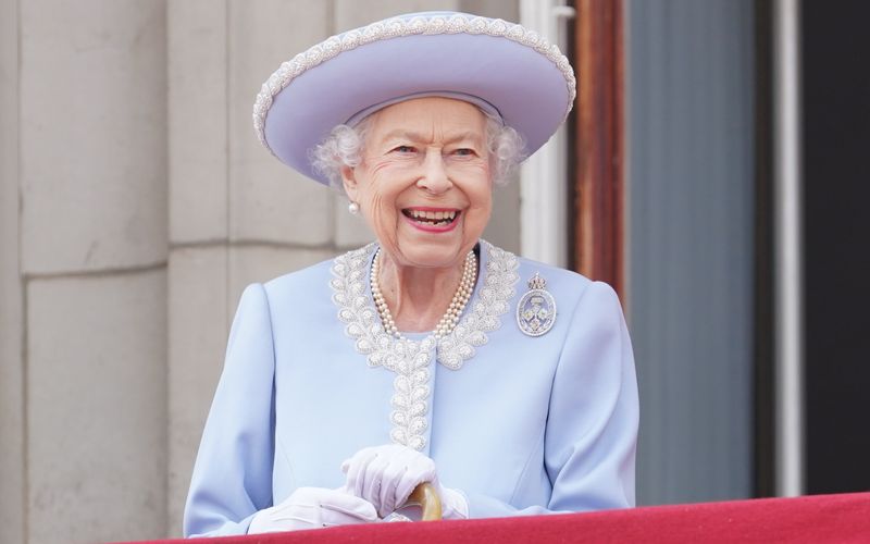 Keiner saß länger auf dem britischen Thron als sie: Als Queen Elizabeth II. am 8. September 2022 starb, war sie das zu diesem Zeitpunkt am längsten amtierende Staatsoberhaupt der Welt. Am 21. April wäre die Königin 100 Jahre alt geworden. Das ZDF widmet ihr zu diesem Anlass eine besondere Doku. 
