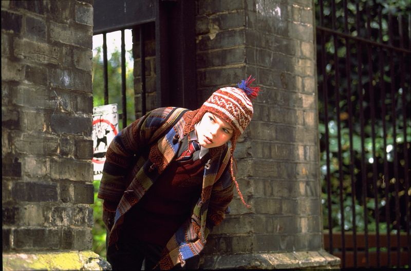 Marcus (Nicholas Hoult, Bild) hat Angst um seine suizidgefährdete Mutter Fiona (Toni Collette) und hofft auf Will (Hugh Grant).