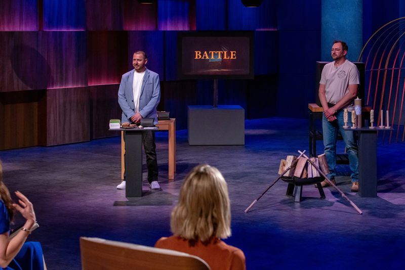 Beim "Battle"-Pitch setzte sich der "Butterboard"-Gründer Daniel (links) gegen den "Brot Stöcki"-Familienvater Christian durch.