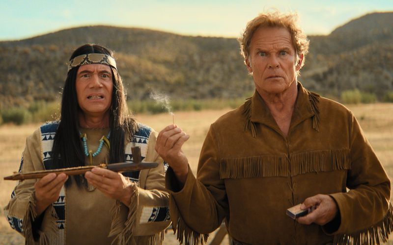 Abahachi (Michael Bully Herbig, links) und Ranger (Christian Tramitz) geraten mal wieder in Schwierigkeiten.