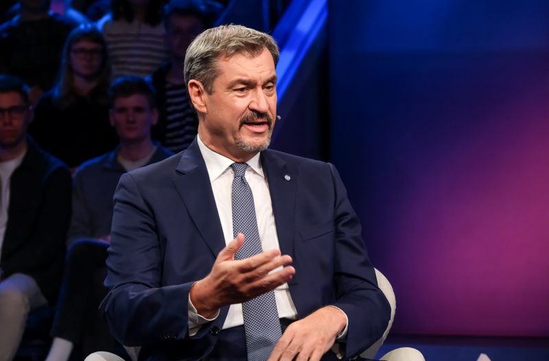 CSU-Parteichef Markus Söder stellt sich in seiner Heimatstadt Nürnberg den Fragen der Bürger.