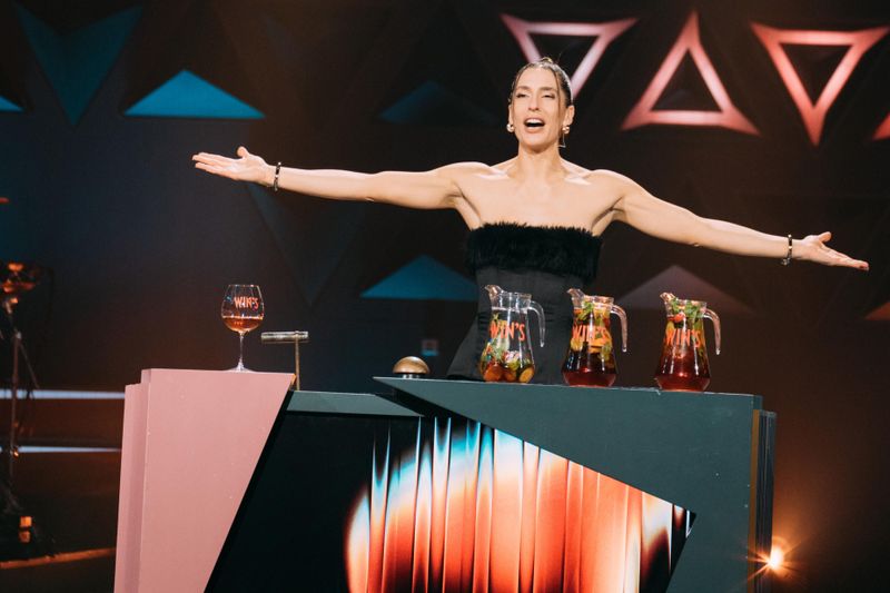 Andrea Petkovic glänzt als glamouröse Sport-Diva - in einer an legendäre Tennismomente angelehnten Interpretation der ProSieben-Quizshow.