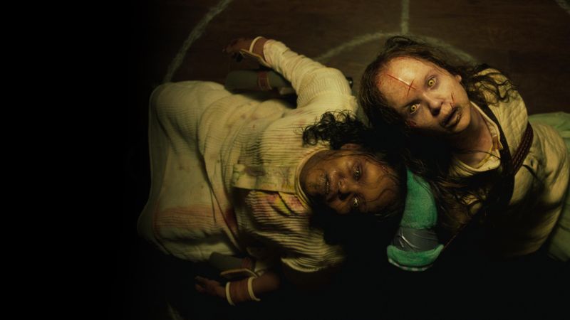 Über 50 Jahre nach dem Horror-Meisterwerk "Der Exorzist" wird die Geschichte mit "Der Exorzist: Bekenntnis" weitererzählt. Im Bild: Lidya Jewett (links) und Olivia O'Neill.