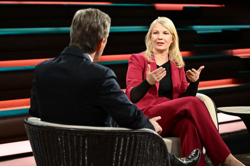 Annett Meiritz, Journalistin und jahrelange US-Korrespondentin des "Handelsblatts" warnte bei Lanz vor einer "Entwarnung".