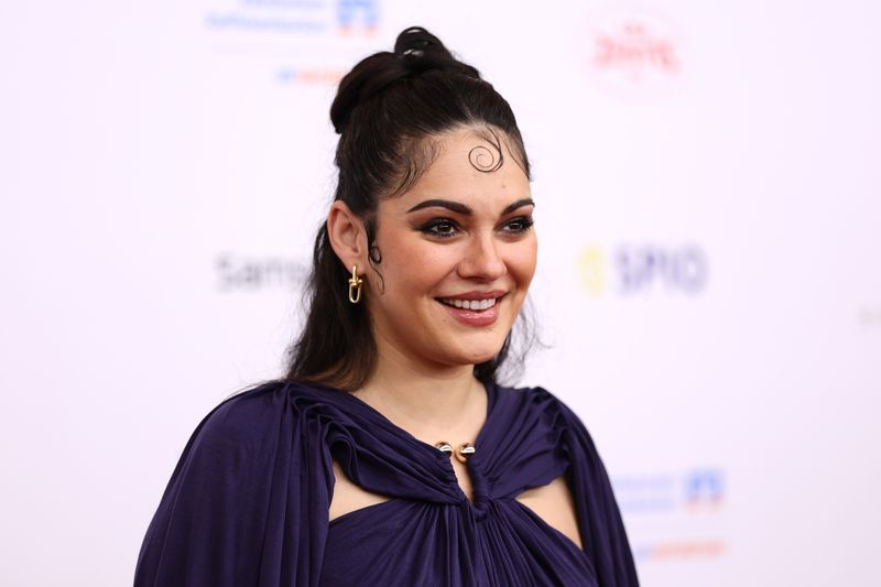 Die deutsche Schauspielerin Nilam Farroq hat auf Instagram ihre Schwangerschaft bekannt gegeben.