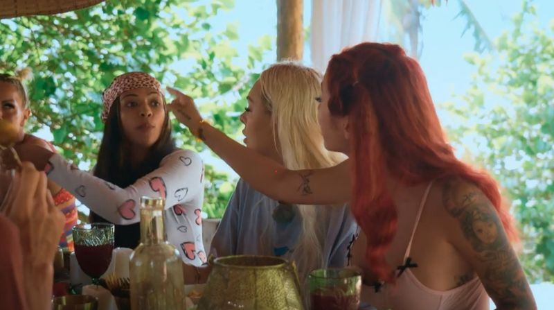 Zwischen Ariel (rechts) und Hati Suarez (links) ging es hoch her - mal wieder.