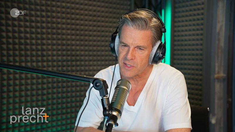 "Was da einer ankündigt, ist nichts weniger als Kriegsverbrechen", ist Markus Lanz (Bild) von Donald Trumps Worten schockiert.