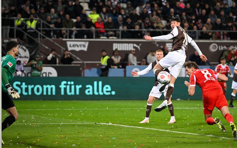 Am 11. April verliert der FC St. Pauli im heimischen Millerntorstadion seine Bundesligapartie gegen den übermächtigen FC Bayern mit 0:5. Manche sagen, Werte seien an diesem Spielort wichtiger als das nackte Ergebnis.
