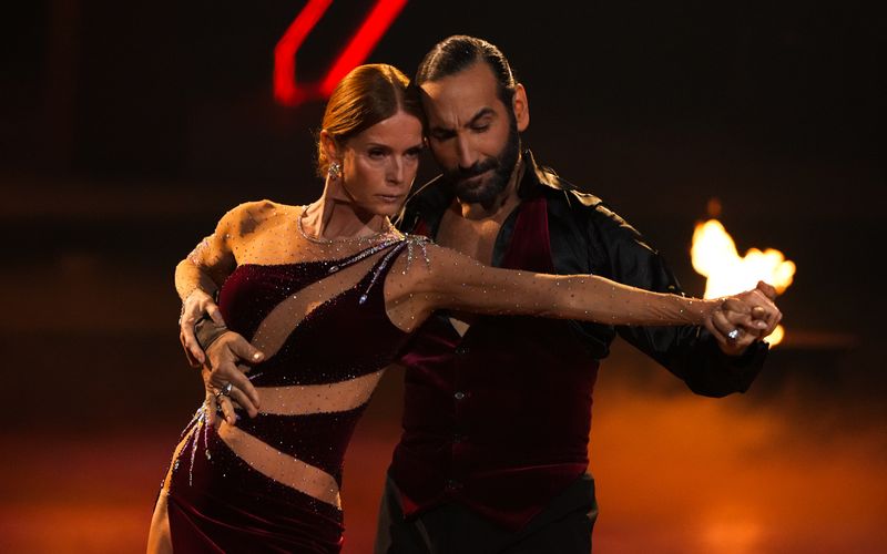 Für Esther Schweins und Massimo Sináto endet "Let's Dance" verletzungsbedingt.
