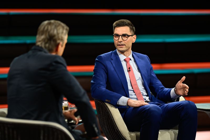 Bei "Markus Lanz" geriet CDU-Politiker Sepp Müller (r.) wegen des öffentlich ausgetragenen Koalitionsstreits unter Druck.