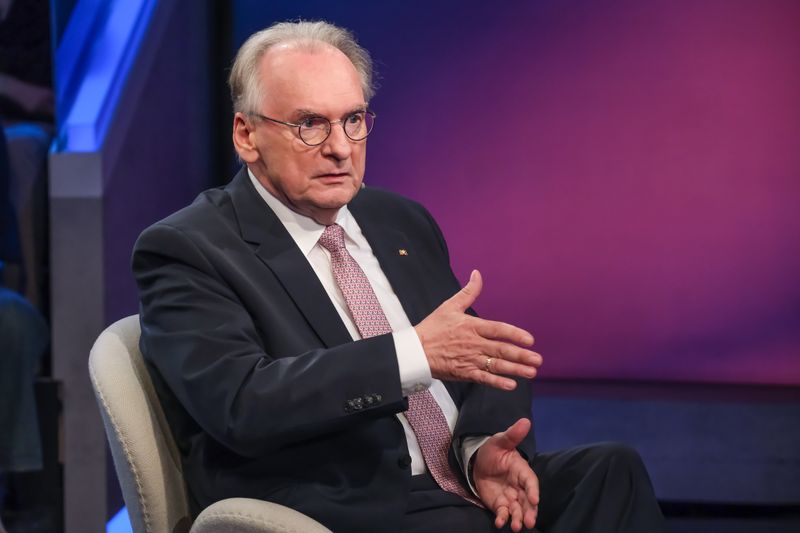 Ex-CDU-Ministerpräsident Haseloff kritisierte bei "Maischberger", dass Deutschland in Krisensituationen nicht schnell genug handeln kann.