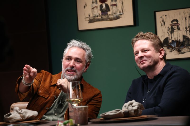 Roland Trettl fordert seinen langjährigen Freund und Kollegen Martin Klein zum Duell heraus.