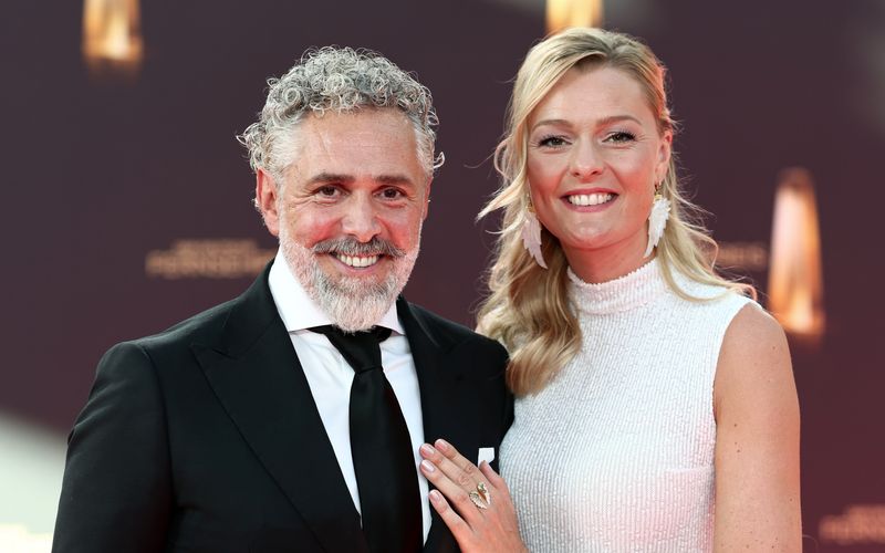 Roland Trettl und Miriam Höller machten ihre Beziehung Im Januar 2025 bekannt.