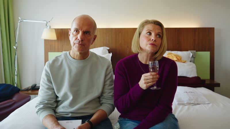 In "Merz gegen Merz - Geständnisse" müssen sich Erik (Christoph Maria Herbst) und Anne (Annette Frier) zusammenraufen.