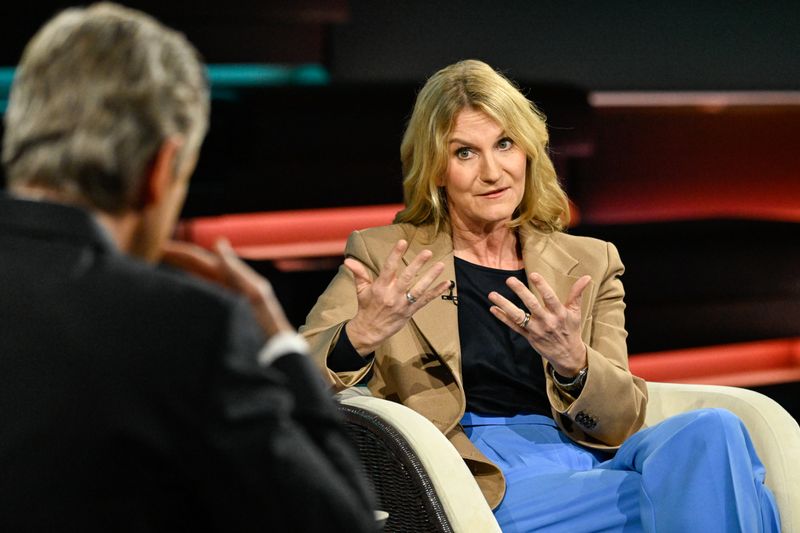 Journalistin Kerstin Münstermann erklärte bei "Markus Lanz", dass Angela Merkel äußerst skeptisch war, was die Ukraine anging.