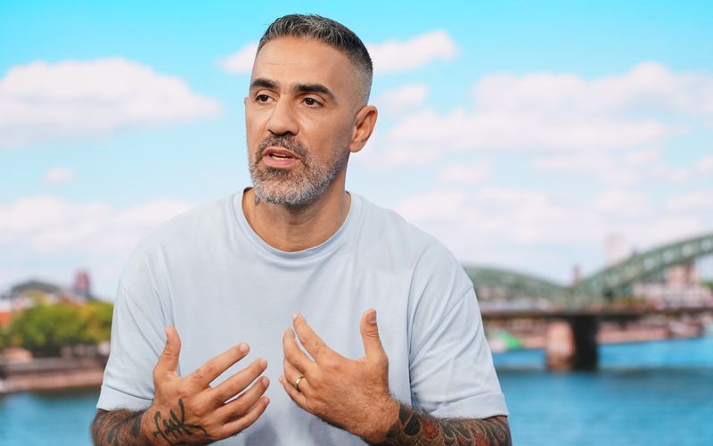 Die Nachbearbeitung der aktuellen DSDS-Folgen stimmt Bushio unglücklich.