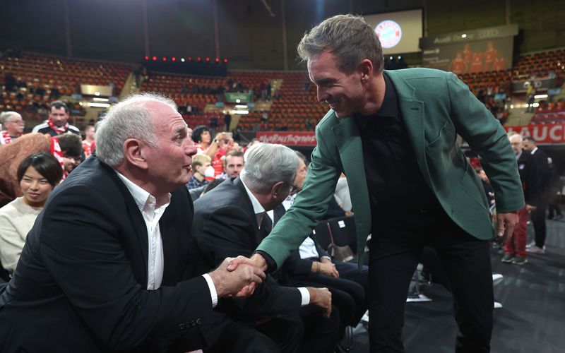 Uli Hoeneß (links) blickt kritisch auf die Arbeit von Julian Nagelsmann als Nationaltrainer.