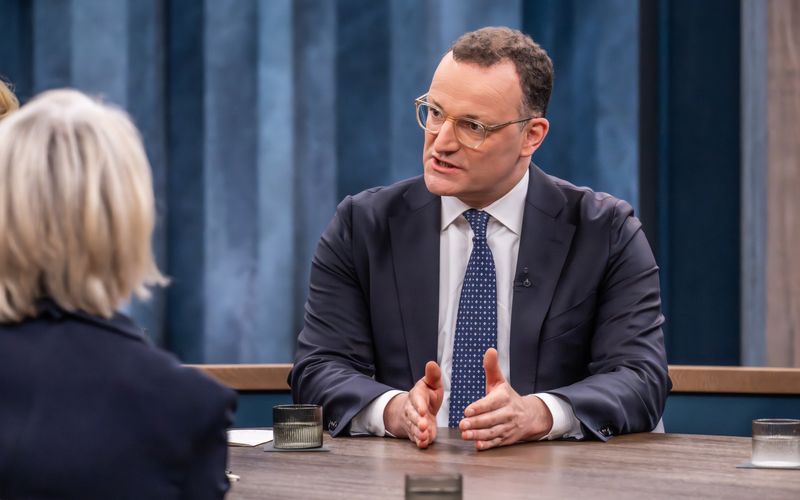 Die wirtschaftliche Lage sei "brutal", erklärte Jens Spahn bei "Caren Miosga".