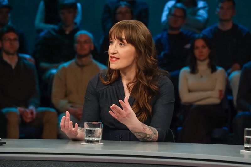 Heidi Reichinnek kritisierte bei "Hart aber fair" das Entlastungspaket scharf.