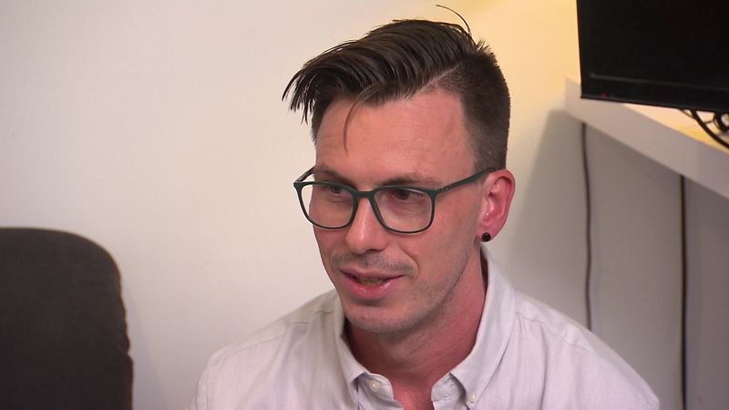 "Andere belehren liegt mir im Blut", sagt Lehrer und Hobbykoch Konrad (34) über sich.