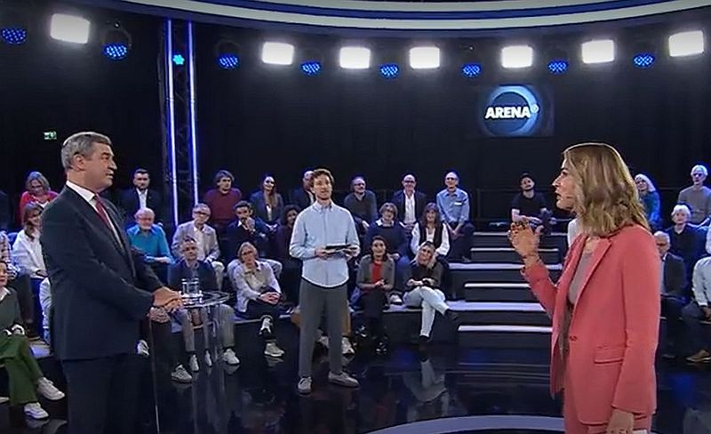 CSU-Chef Markus Söder (links) stellte sich Montagabend in der ARD-"Arena" den Fragen des Publikums sowie der Moderatoren Louis Klamroth und Jessy Wellmer.