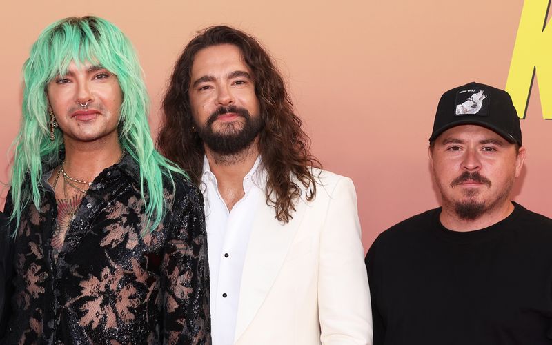 Tokio-Hotel-Schlagzeuger Gustav Schäfer (rechts) nimmt derzeit am RTL-Tanzwettbewerb "Let's Dance" teil. Seine Bandkollegen Bill (links) und Tom Kaulitz verfolgen die Sendung nicht.