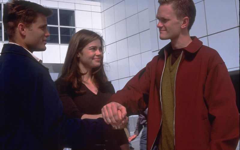 Freunde fürs Leben im Kampf gegen die "Bugs": Johnny Rico (Casper van Dien, links), Carmen Ibanez (Denise Richards) und Carl Jenkins (Neil Patrick Harris).