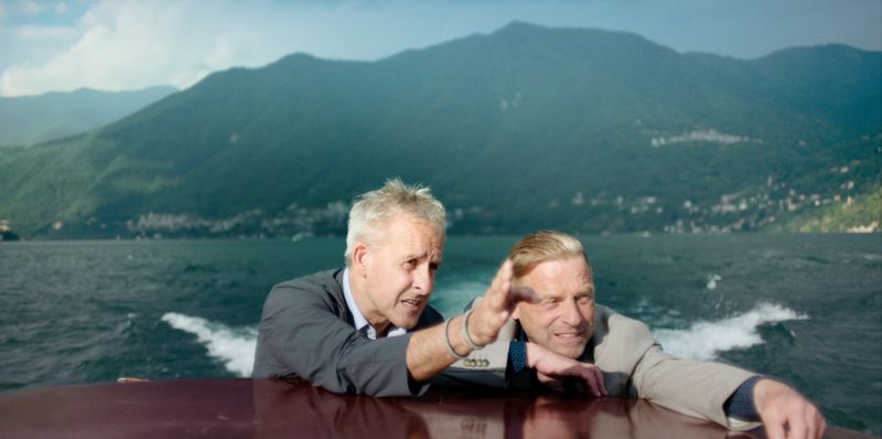 Für die Dokumentation "Ein Sommer in Italien" unternahmen Pierre Littbarski (links) und Icke Häßler (rechts) einen Ausflug auf dem Comer See. Damals war es vor allem Lothar Matthäus, der in Mailand spielte, der in seiner Freizeit per Boot unterwegs war.