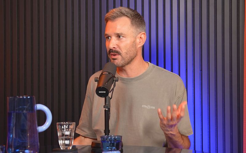 Jochen Schropp hat im Podcast "Zwischen den Zeilen" über seine Trennung gesprochen.