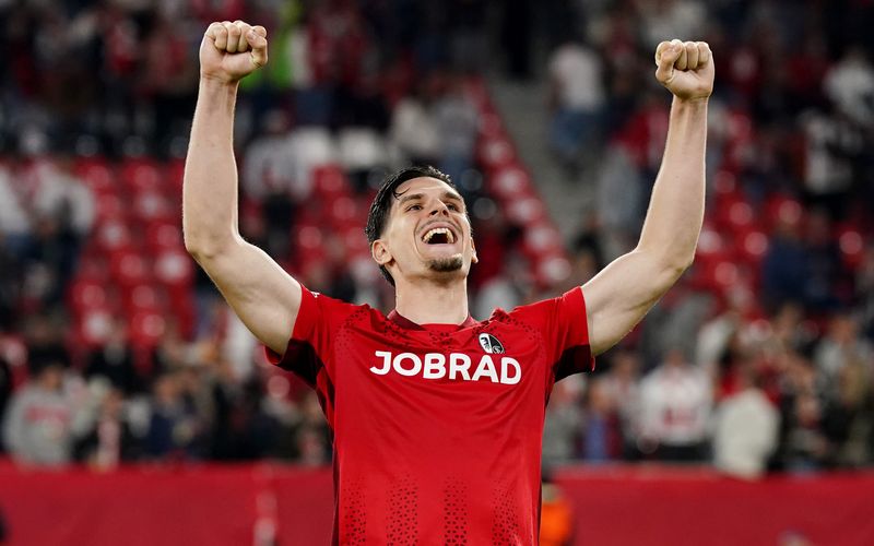 Der SC Freiburg um Stürmer Igor Matanović steht im Finale der Europa League.