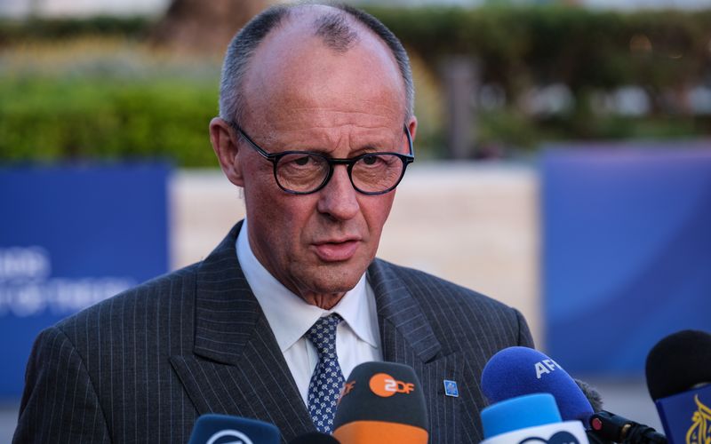 Im jüngsten Politbarometer des ZDF erreichte Bundeskanzler Friedrich Merz einen neuen Tiefststand.