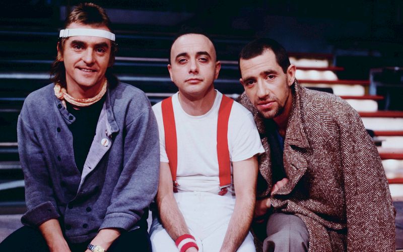 Gemeinsam mit Kralle Krawinkel (links) und Stephan Remmler (rechts) schrieb Peter Behrens als Trio (nicht nur) deutsche Musikgeschichte.