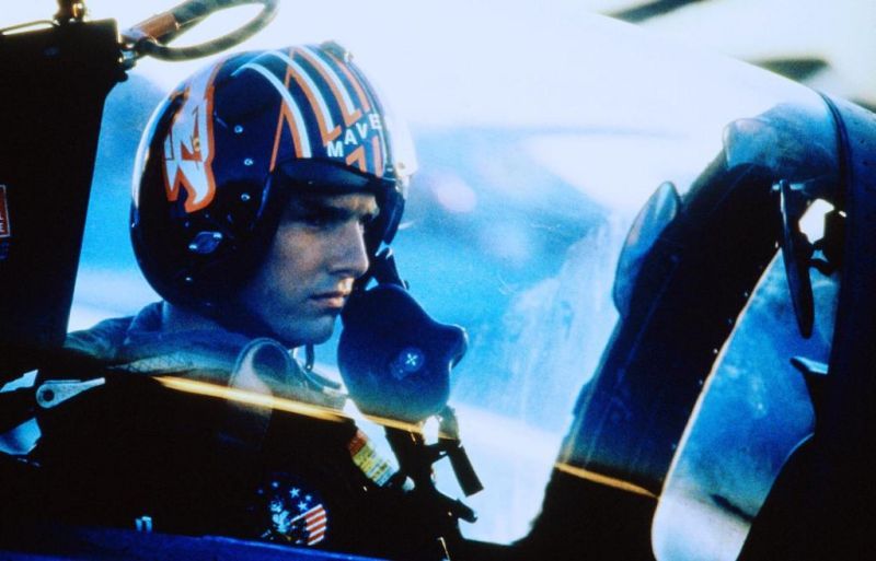 Tom Cruise spielt in "Top Gun" Leutenant Pete Mitchell, Fliegername "Maverick", der mächtig stolz ist, in der Elitetruppe "Top Gun" einen F14-Kampfjet fliegen zu dürfen.