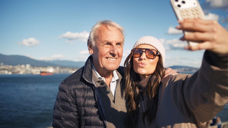 Vater Jörg wollte eigentlich nicht, dass Tochter Laura Wontorra in seine Fußstapfen tritt.