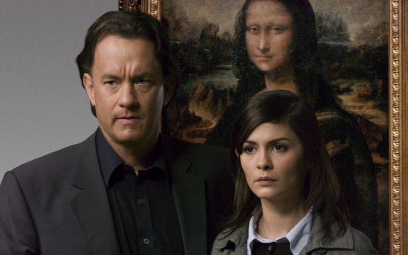 In der vor 20 Jahrene erschienenen Bestseller-Verfilmung "Der Da Vinci Code - Sakrileg" rätseln Tom Hanks und Audrey Tautou, welches Geheimnis die "Mona Lisa" verbirgt. Die Kritik zerriss den Film, und auch Hauptdarsteller Hanks hält ihn für "Quatsch".