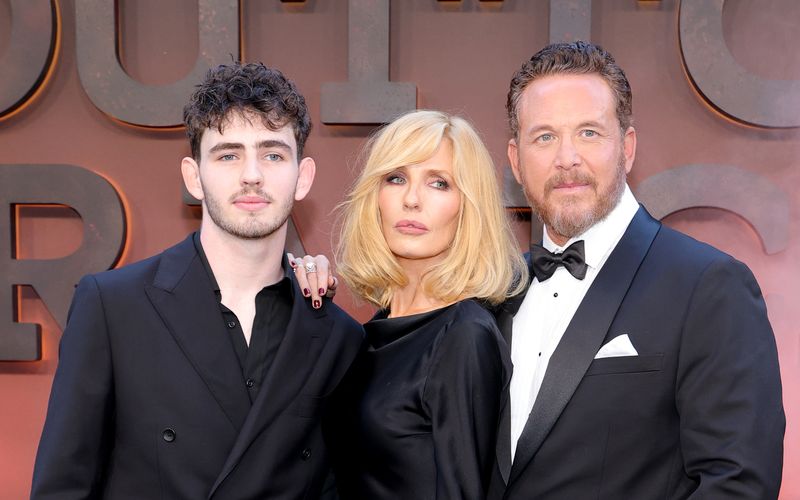 Serien-Familie mit neuem Hauptwohnsitz, von links: Finn Little, Kelly Reilly und Cole Hauser bei der "Dutton Ranch"-Premiere in New York.