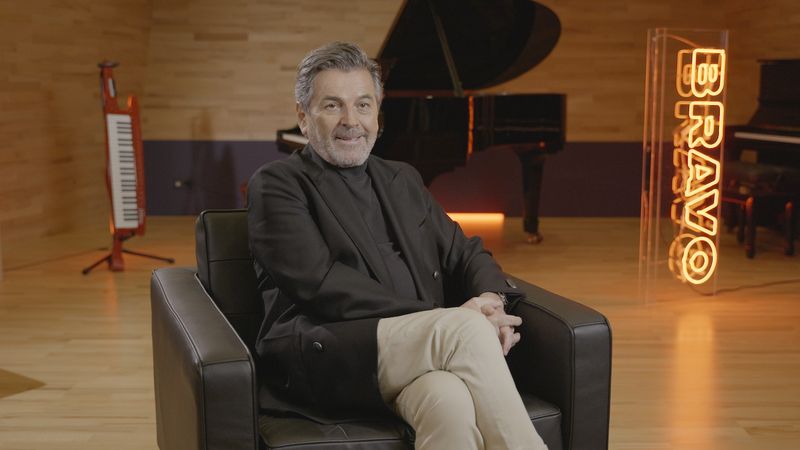 Thomas Anders offenbart in "70 Jahre Bravo - Das große Jubiläum" (RTL), dass er in der großen Modern-Talking-Zeit in den 80er-Jahren einen Nervenzusammenbruch erfand.