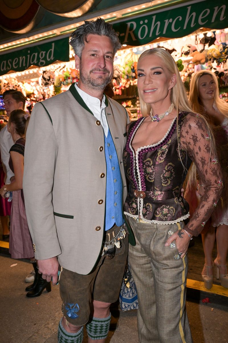 Sarah Kern und Tobias Pankow nahmen 2024 am "Sommerhaus der Stars" teil. Das Paar geht mittlerweile getrennte Wege.