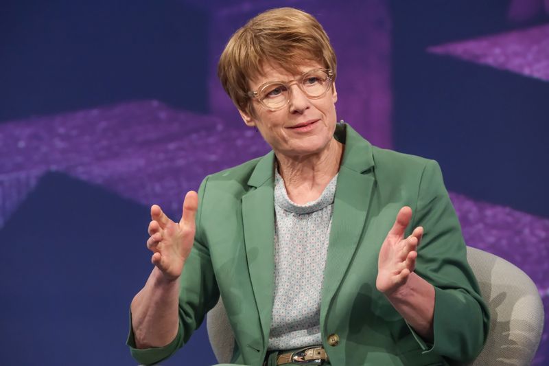 Veronika Grimm forderte in der ARD: "Es muss insgesamt das Arbeitsvolumen steigen."