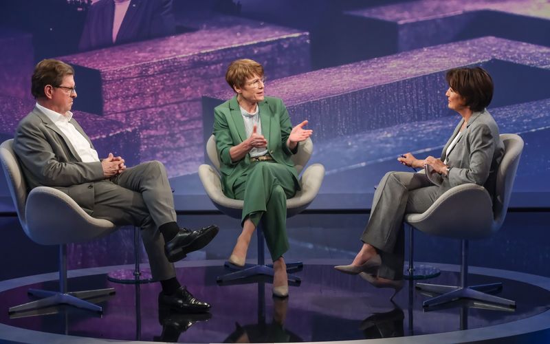 Ralf Steger und Veronika Grimm (Mitte) diskutierten bei Sandra Maischberger über notwendige Reformen.