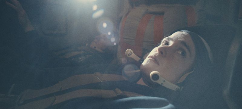Für die Kosmonautin Anastasia Belikova (Alice Englert) ist die Reise zum Mond auch ein Flucht aus dem real existierenden Sozialismus.